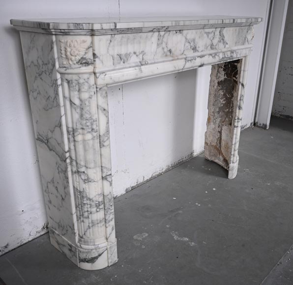 Louis XVI style mantel with rounded corners and fluting in Arabescato marble-2