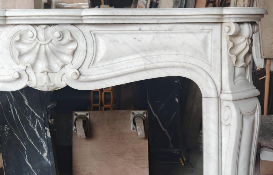 Louis XV style mantel with three shells carved in Carrara marble-7