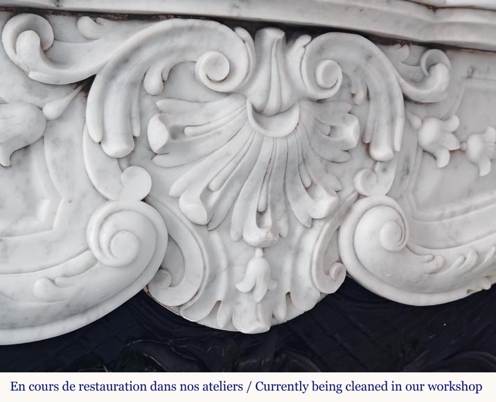 Louis XV style fireplace in Carrara marble decorated with a shell-2