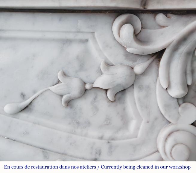 Louis XV style fireplace in Carrara marble decorated with a shell-3